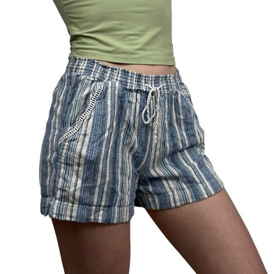 Briggs Blue & White Striped Boho Casual Mini Shorts
