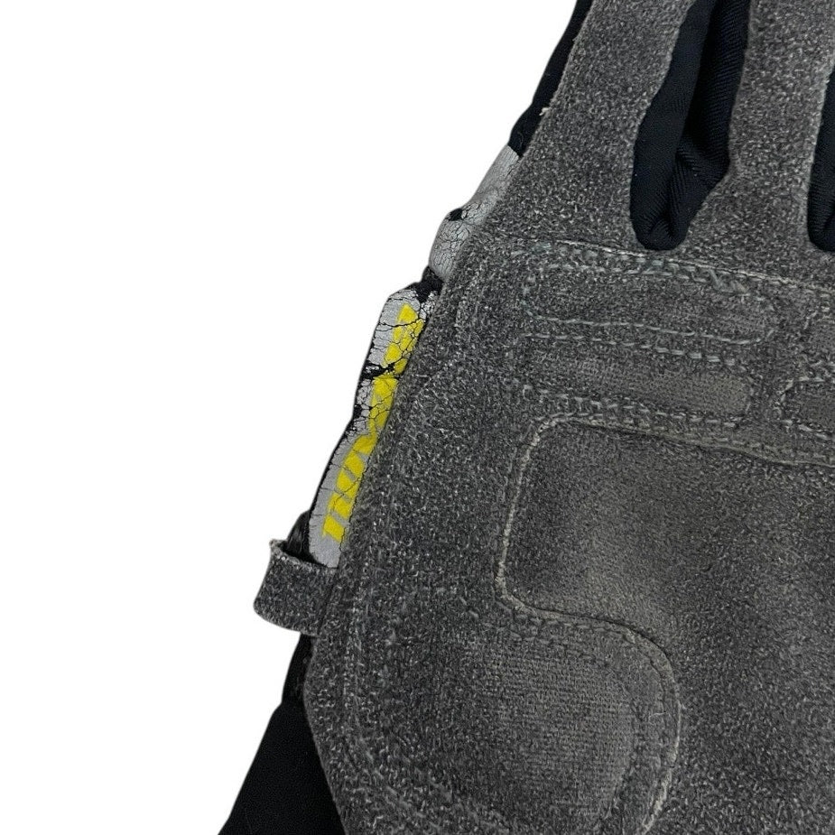 Novara Women's Grey & Black Gloves Medium