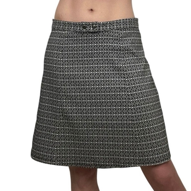 41 Hawthorn Black & White Boho Mini Skirt
