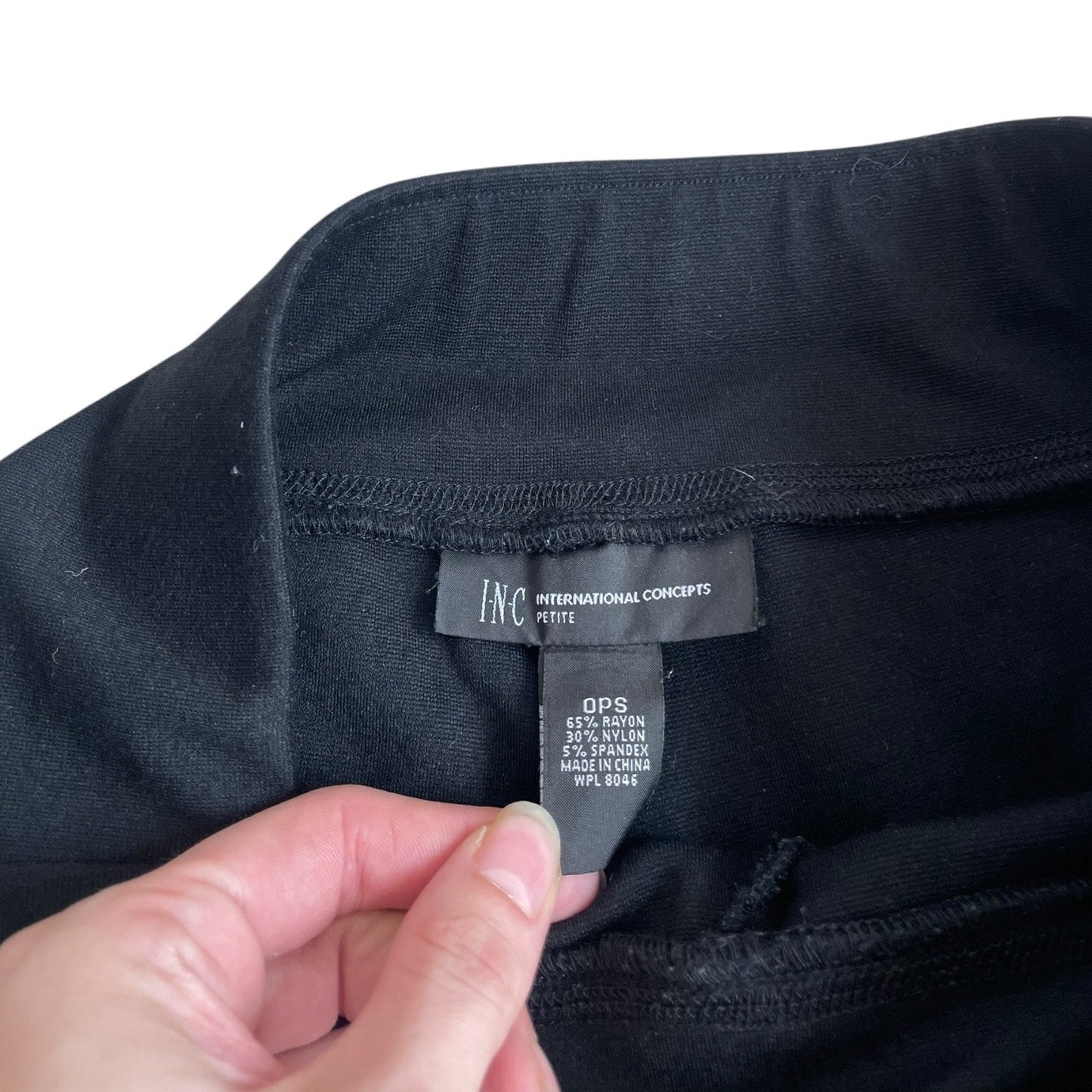 INC International Concepts Petite Black Capris Cropped Leggings