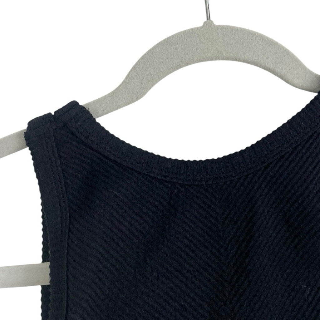 Black Ribbed Cropped Tank Top