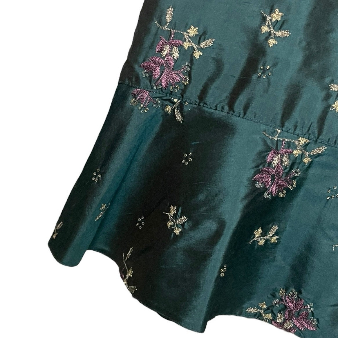 Intuitions Vintage Silk Green Floral Embroidered Skirt