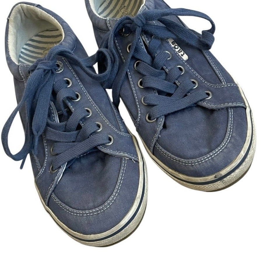 Taos Blue Moc Star Lace Up Low Top Sneakers