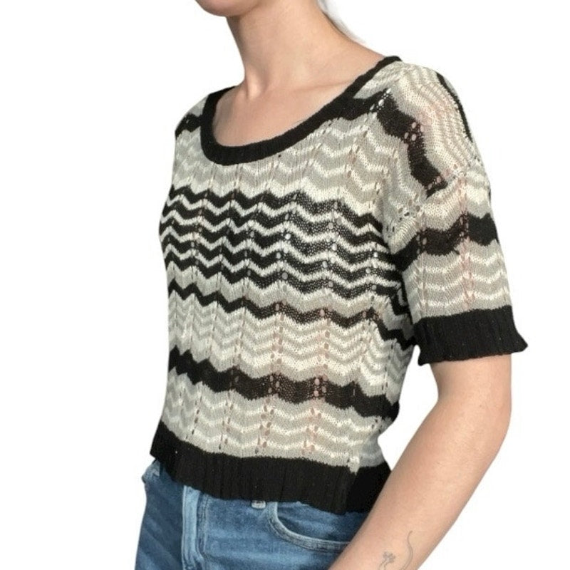 Vintage ...At Last Black & Grey Zig-Zag Striped Cropped Sleeve Knit Blouse