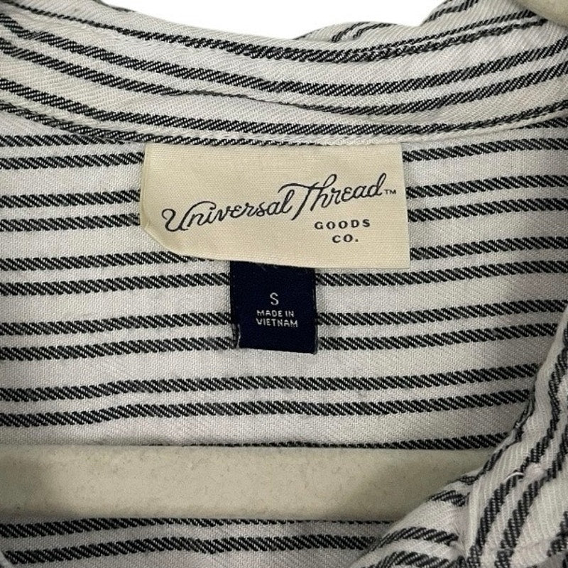 Universal Thread White & Grey Striped Button Down Cuffed Sleeve Blouse
