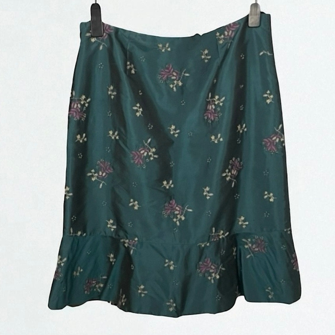 Intuitions Vintage Silk Green Floral Embroidered Skirt