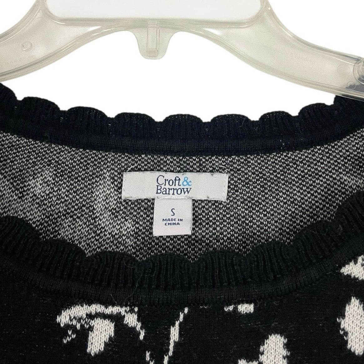 Croft & Barrow Black and White Floral Knit Half Sleeve Blouse