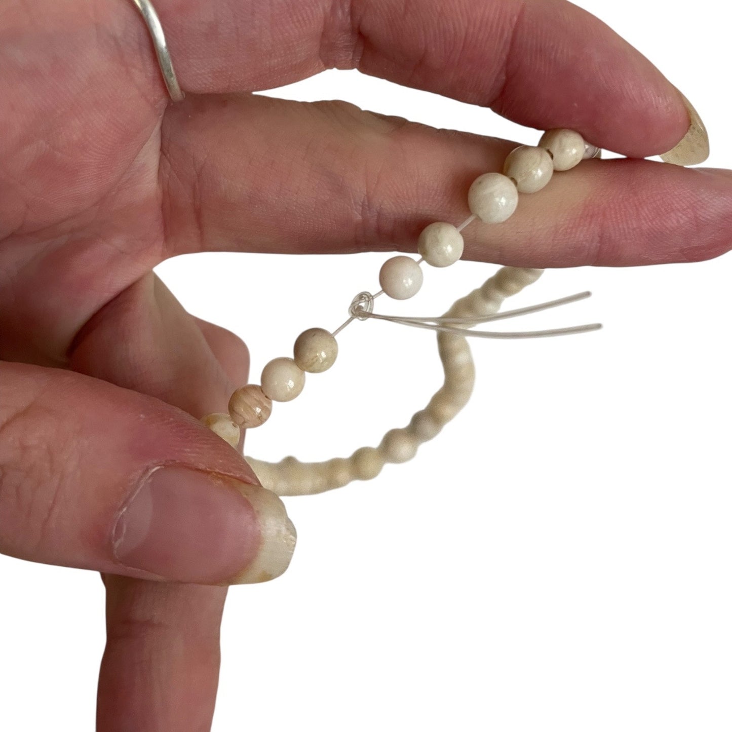 NWT Vintage Cream Marble Beaded Necklace