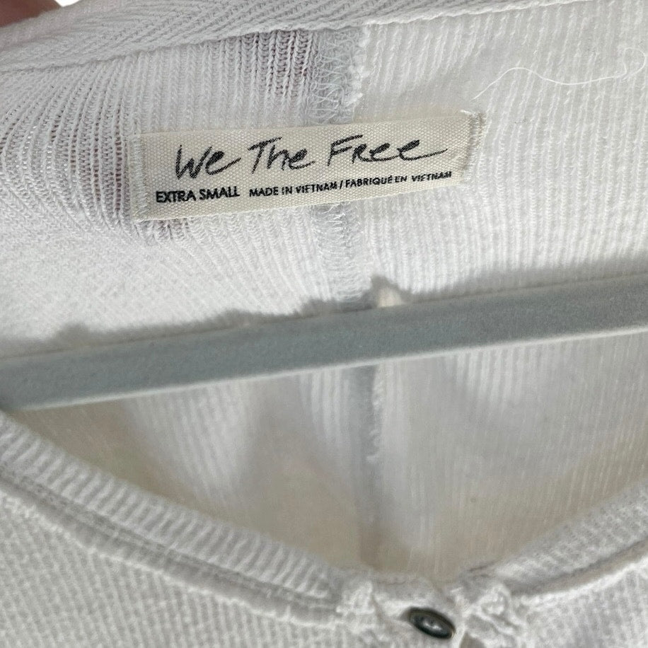 We The Free White Ribbed Button Front Puff Sleeve Cropped Top