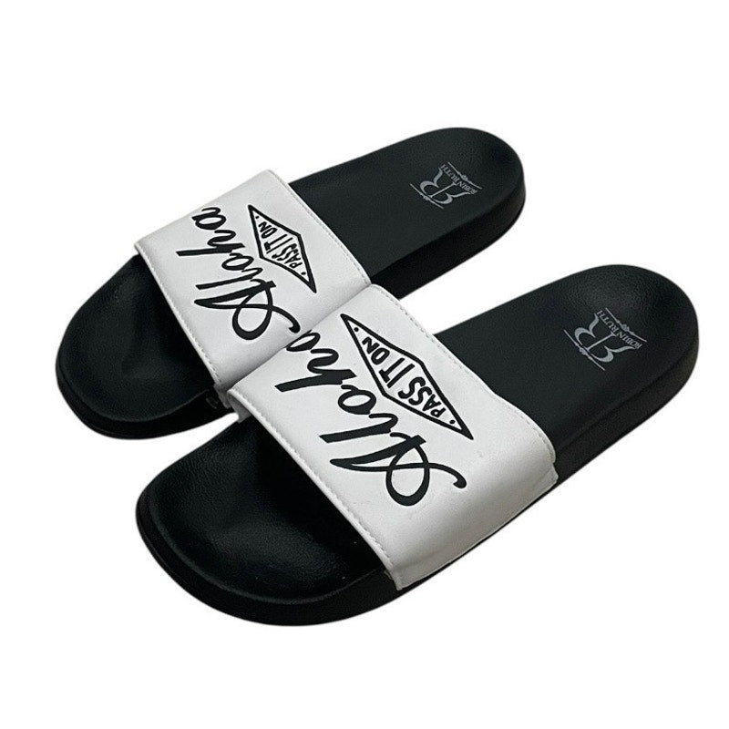 Robin Ruth Aloha Pass It On Black & White Slip-On Slides Sandals