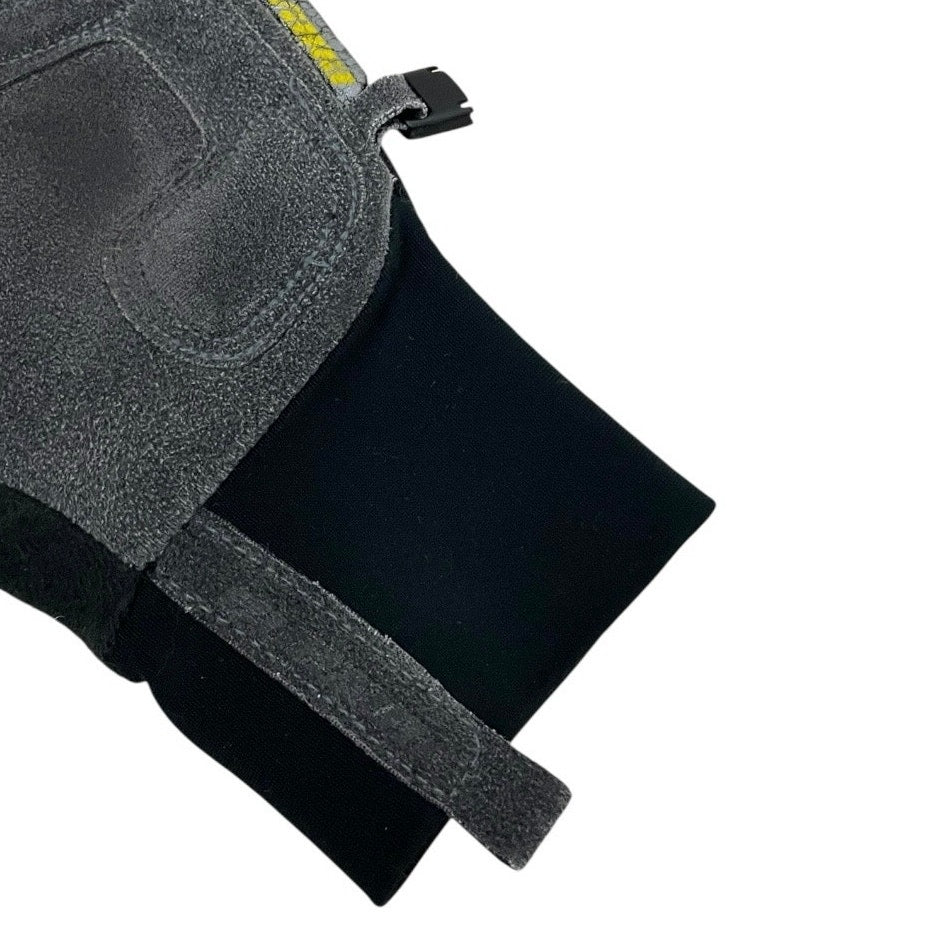 Novara Women's Grey & Black Gloves Medium
