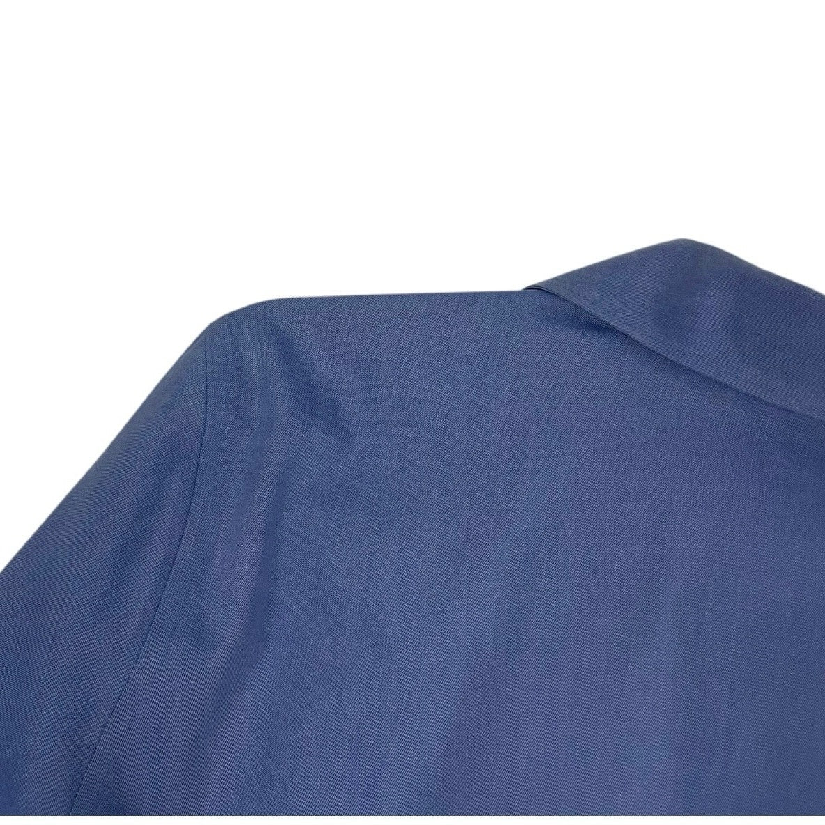 Eddie Bauer Blue Wrinkle Resistant Long Sleeve Button Down Top