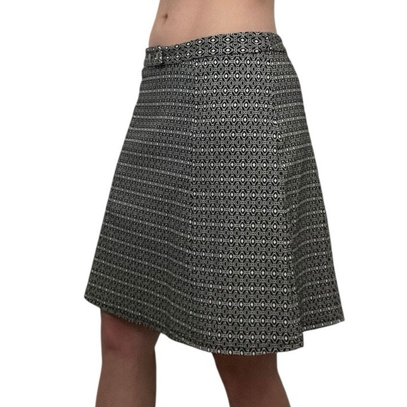 41 Hawthorn Black & White Boho Mini Skirt