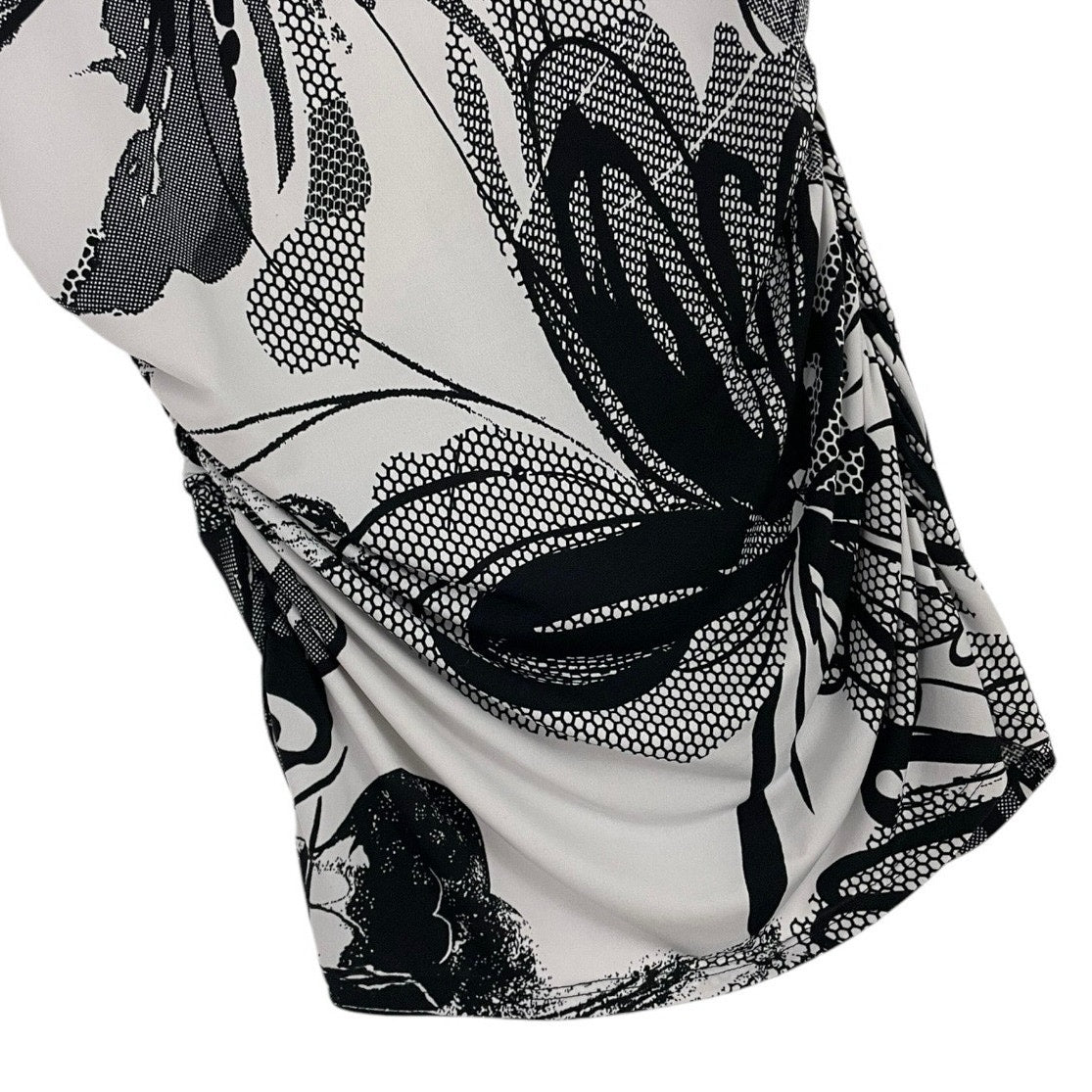 AB Studio Black and White Abstract Ruched Short Puff Sleeve Blouse