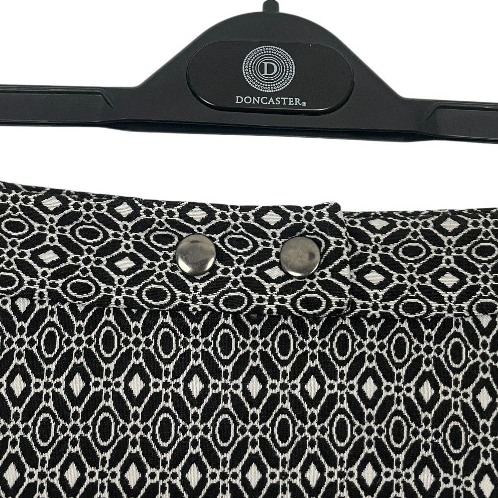 41 Hawthorn Black & White Boho Mini Skirt