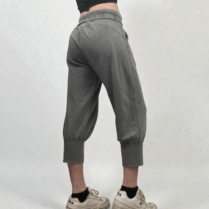Yummy Sweater Co. Grey Ankle Cropped Sweatpants