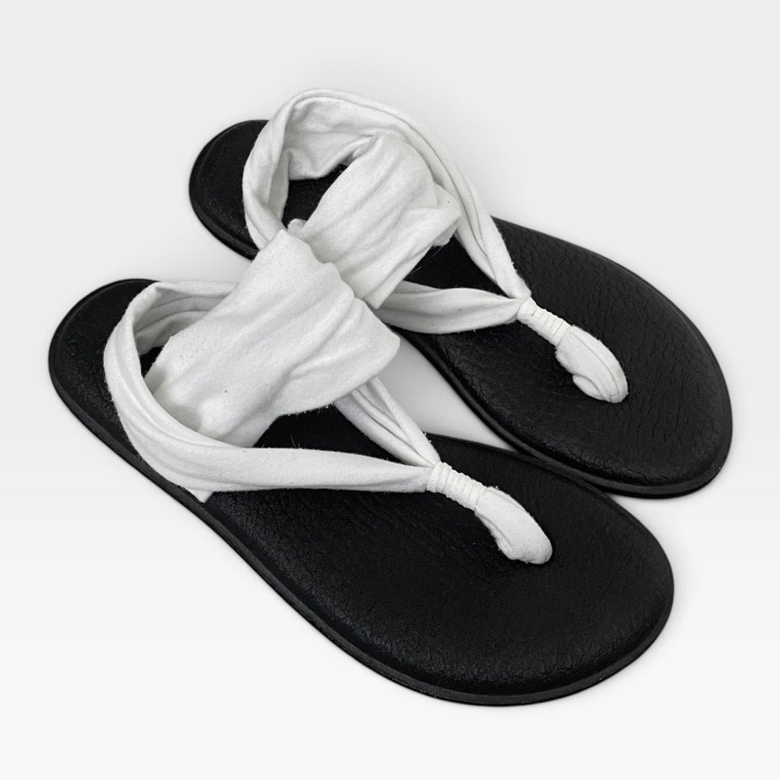 Sanuk Black & White Yoga Sling 2 Comfort Sandals