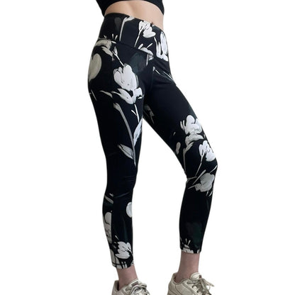 All In Motion Black & White Floral Active High Rise Leggings