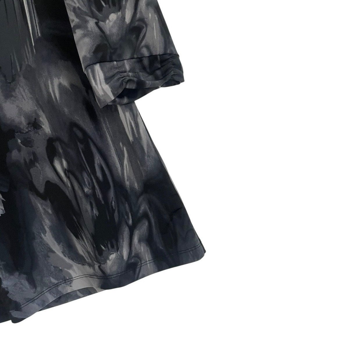 Daisy Fuentes Grey & Black Cropped Sleeve Ruched Neck Blouse