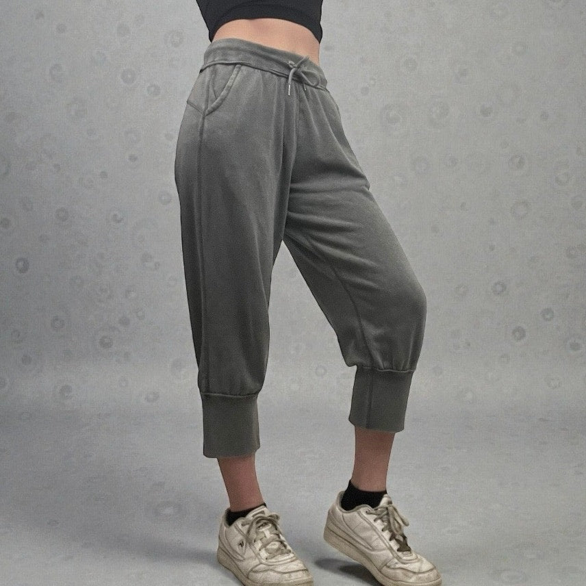Yummy Sweater Co. Grey Ankle Cropped Sweatpants
