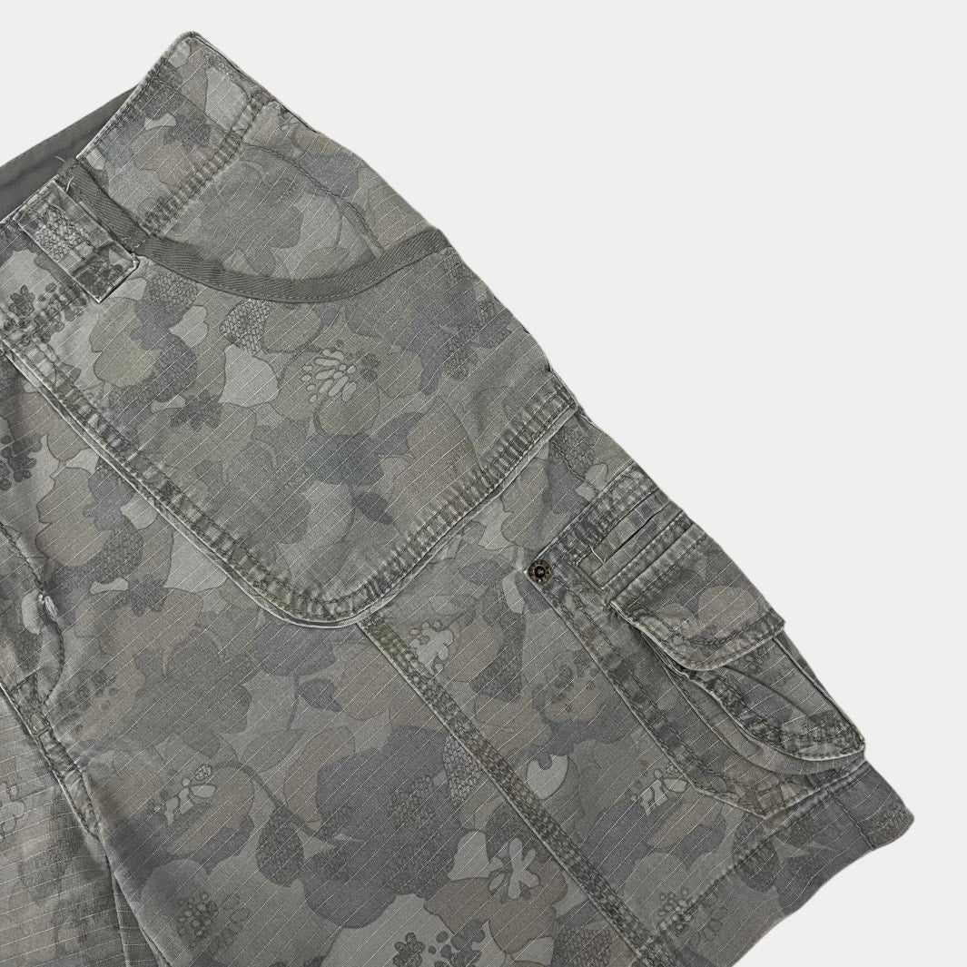 Eddie Bauer Grey Floral Camouflage Print Cargo Mini Shorts