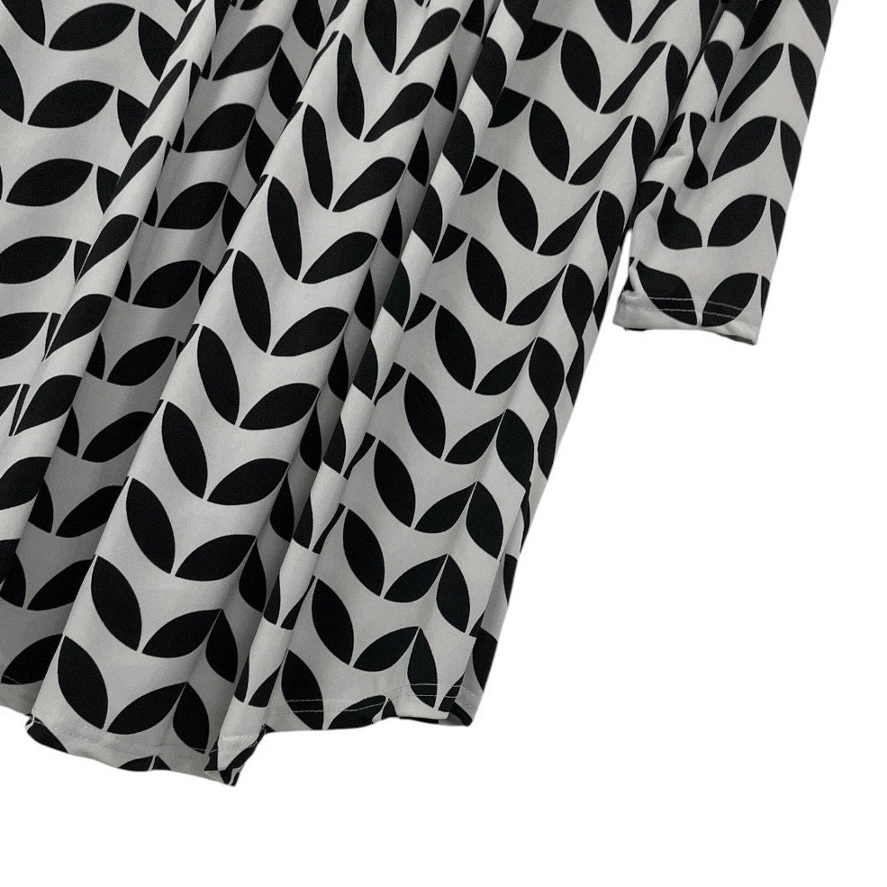 Reborn Black & White Geometric Print 3/4 Sleeve Tunic Blouse