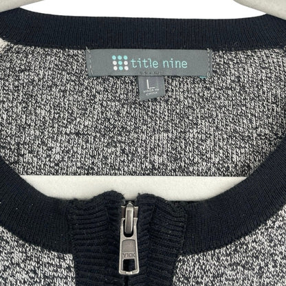 Title Nine Black & White Geometric Print Zip Up Sweater Jacket