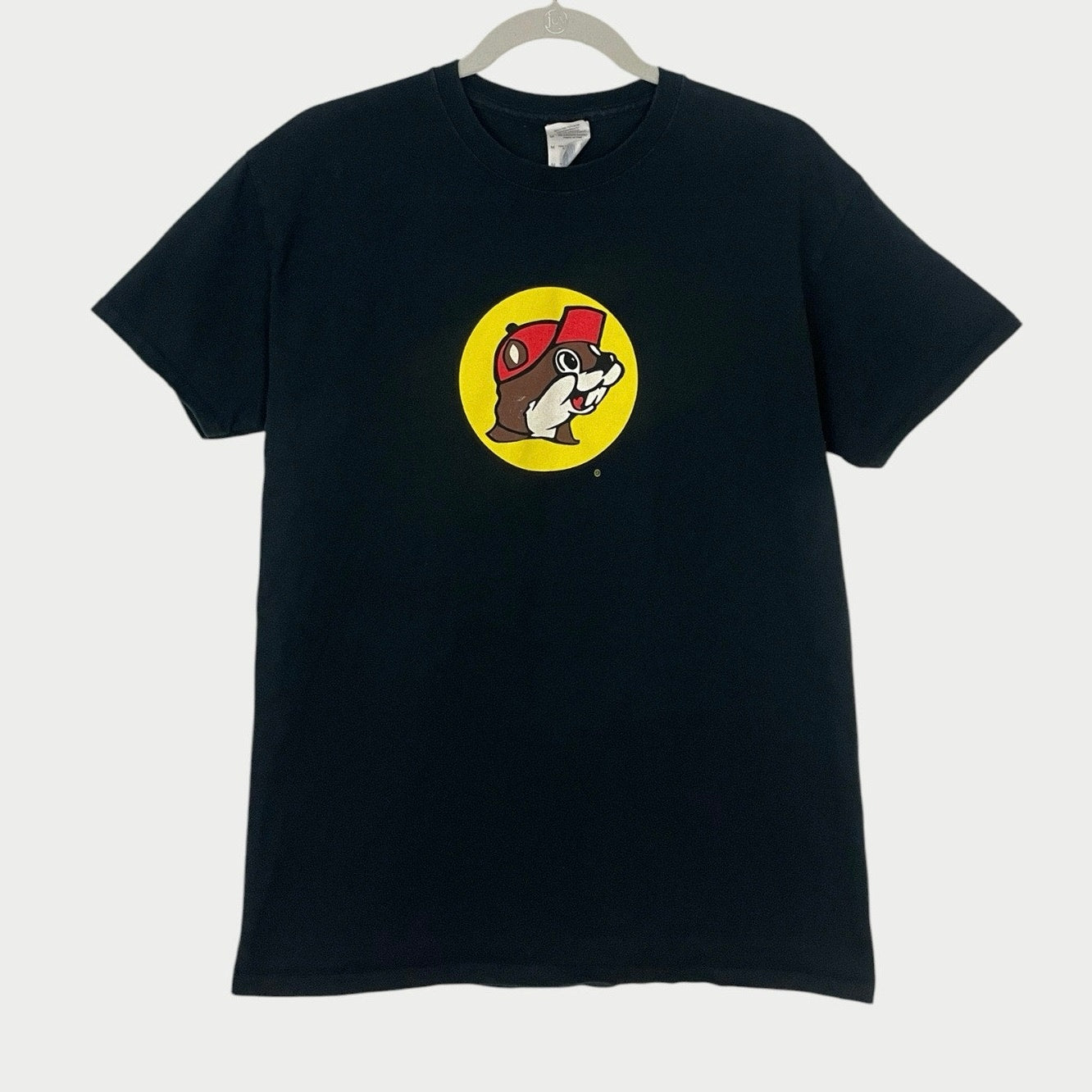 Black Peace Love Buc-ee's Graphic Short Sleeve Tee
