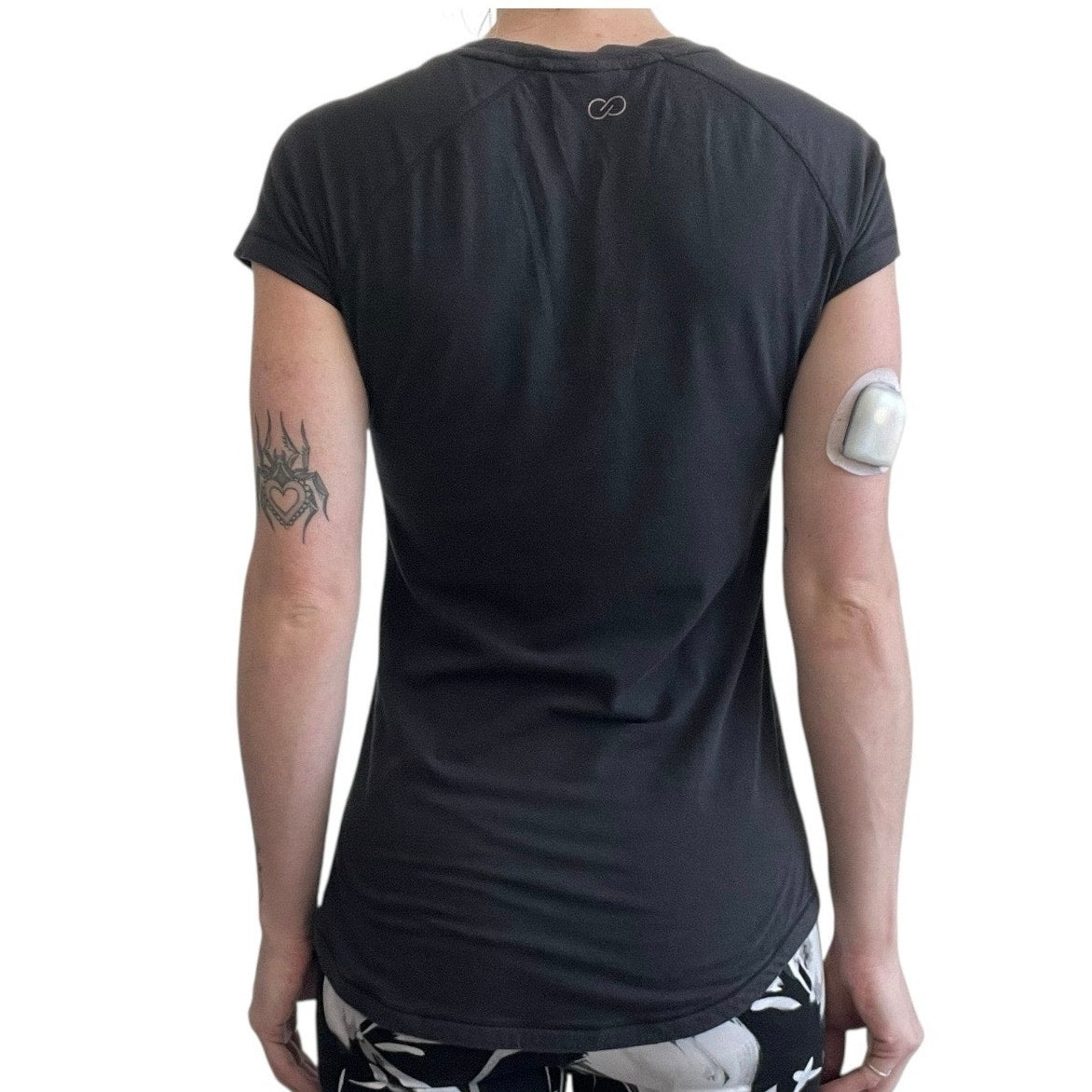 Calia by Carrie Underwood Black Short Sleeve Active Top