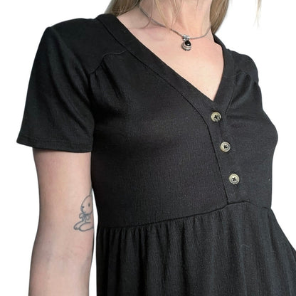 Knox Rose Black A-Line Tiered V-Neck Short Sleeve Mini Dress