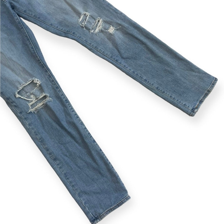 Levi’s 724 High Rise Straight Distressed Jeans