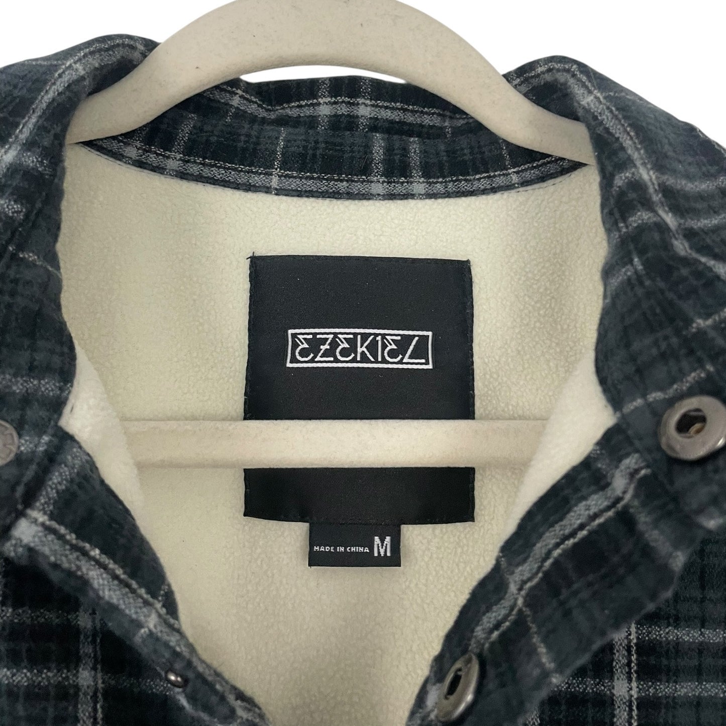 Ezekiel Mens Grey Plaid Flannel Fleece Lined Button Down Jacket