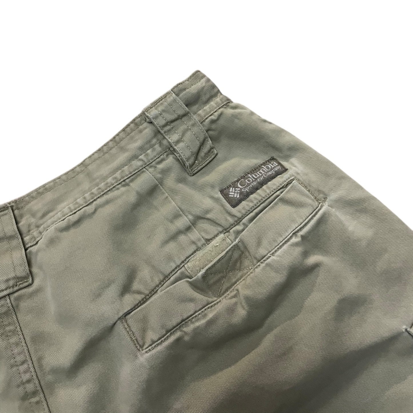 Columbia Mens Beige Cargo Shorts