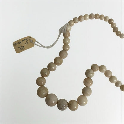 NWT Vintage Cream Marble Beaded Necklace