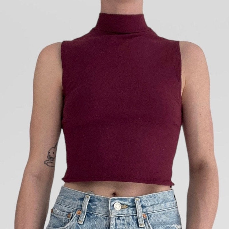 Donna Mizani Maroon Stretchy Cropped High Neck Active Tank Top