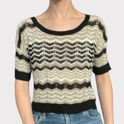 Vintage ...At Last Black & Grey Zig-Zag Striped Cropped Sleeve Knit Blouse