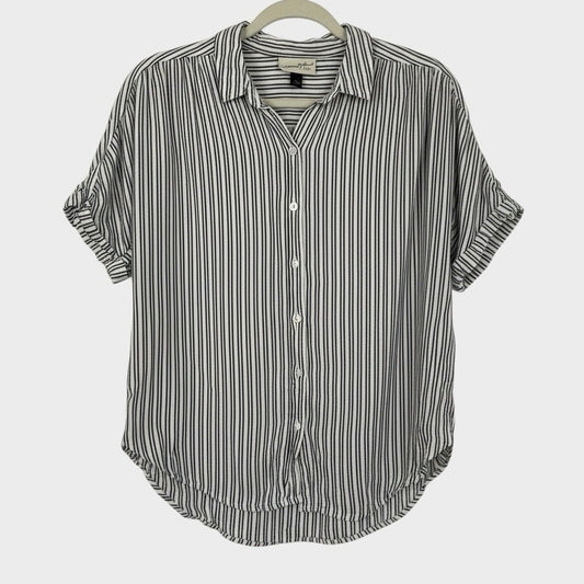Universal Thread White & Grey Striped Button Down Cuffed Sleeve Blouse