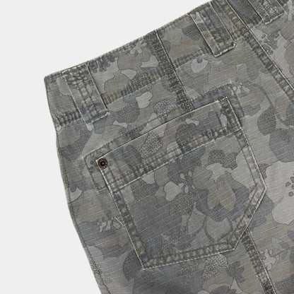 Eddie Bauer Grey Floral Camouflage Print Cargo Mini Shorts