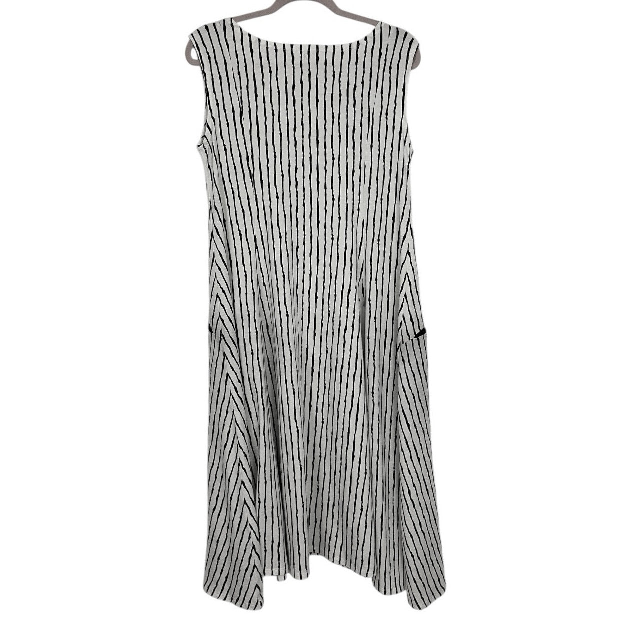 Matthildur Black & White Abstract Striped Midi Dress
