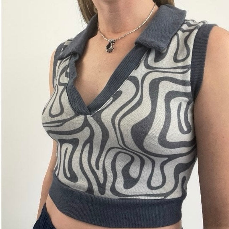SHEIN Navy Blue Abstract Swirl Cropped V-Neck Collared Knit Top