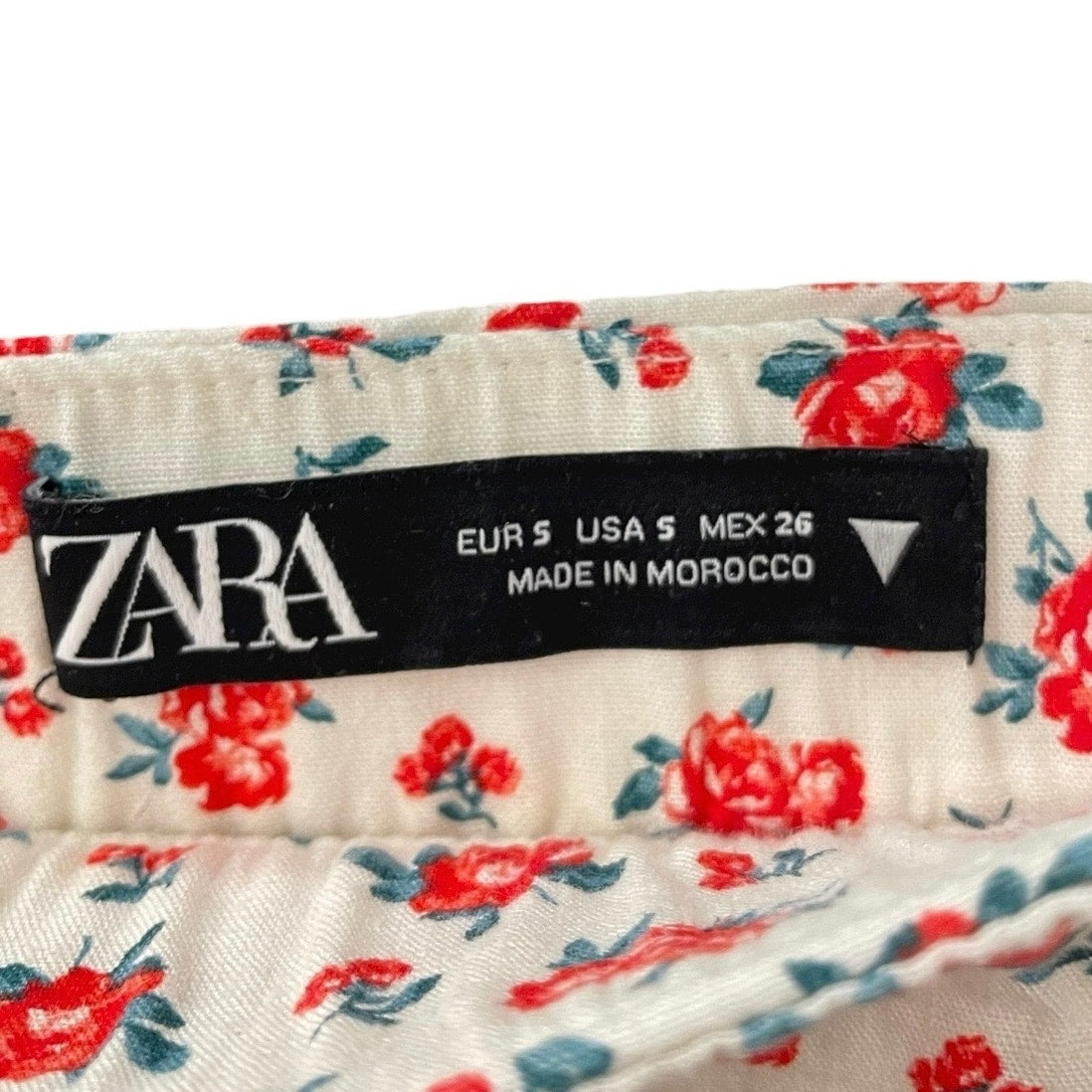 Zara Red & White Floral Ruffled Mini Skirt