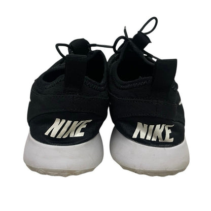 Nike Black & White Active Lace Up Lightweight Running Sneakers