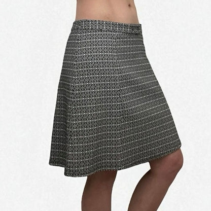 41 Hawthorn Black & White Boho Mini Skirt