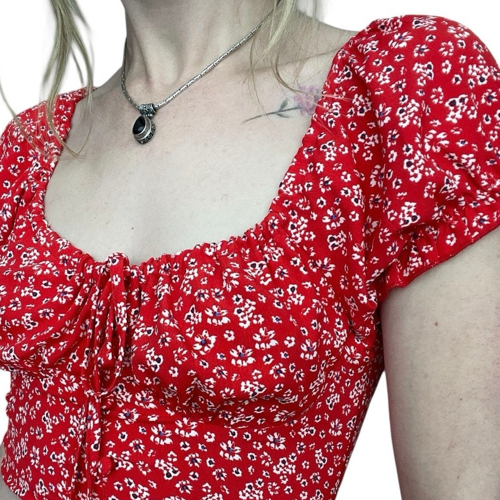 Sundae Muse. Red Floral Matching Mini Skirt & Cropped Blouse Set