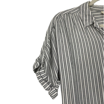 Universal Thread White & Grey Striped Button Down Cuffed Sleeve Blouse