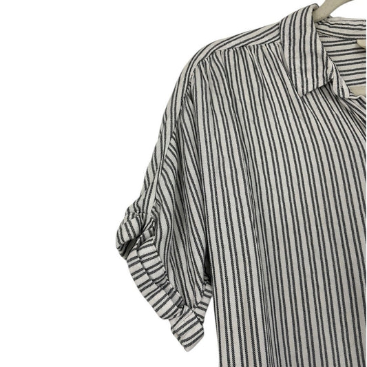 Universal Thread White & Grey Striped Button Down Cuffed Sleeve Blouse