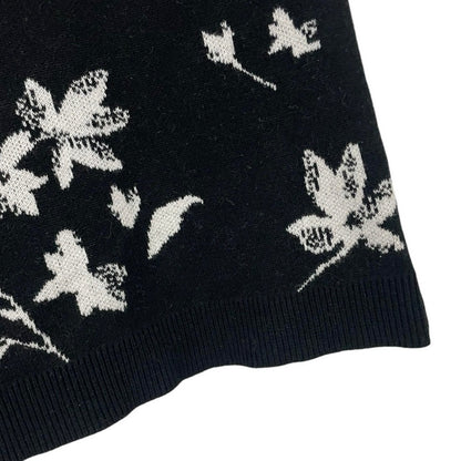 Croft & Barrow Black and White Floral Knit Half Sleeve Blouse