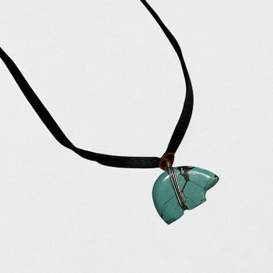 Vintage Turquoise Bear Stone Pendant Necklace