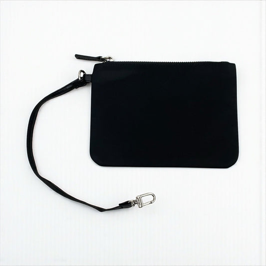 NWOT Steve Madden Black Zip Up Cliutch