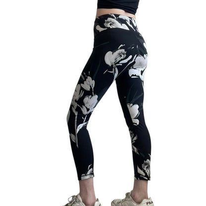 All In Motion Black & White Floral Active High Rise Leggings